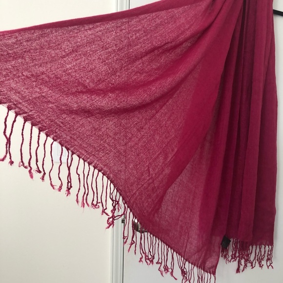 Vibrant color scarf - Picture 2 of 3